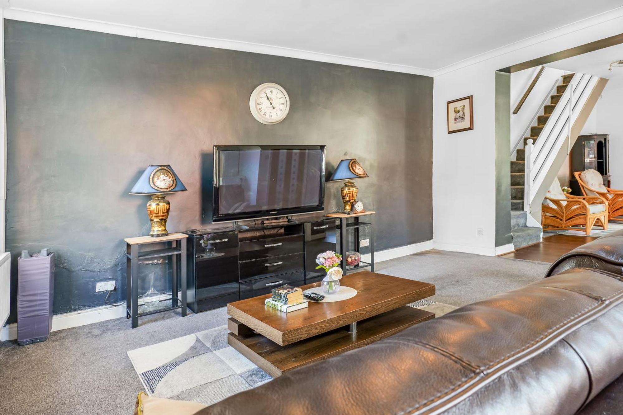Rochdale 3 Bedroom House 2 Bath With Free Parking Sleeps 7 Экстерьер фото